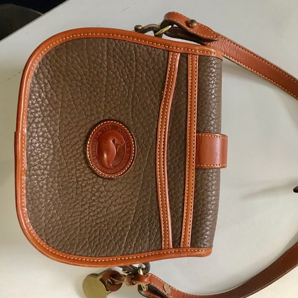 SOLD Vintage Dooney & Bourke crossbody - Picture 3 of 8